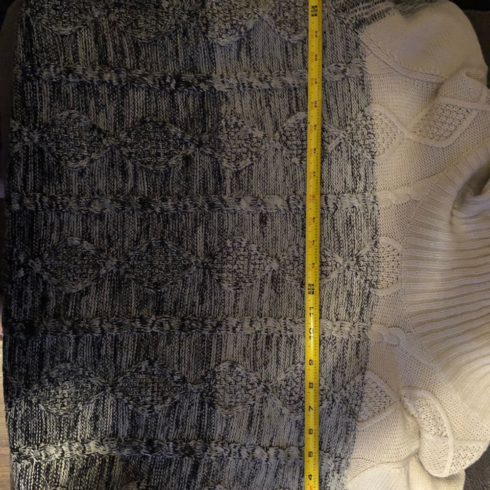 Studio One New York Dress - Picture 4 of 4